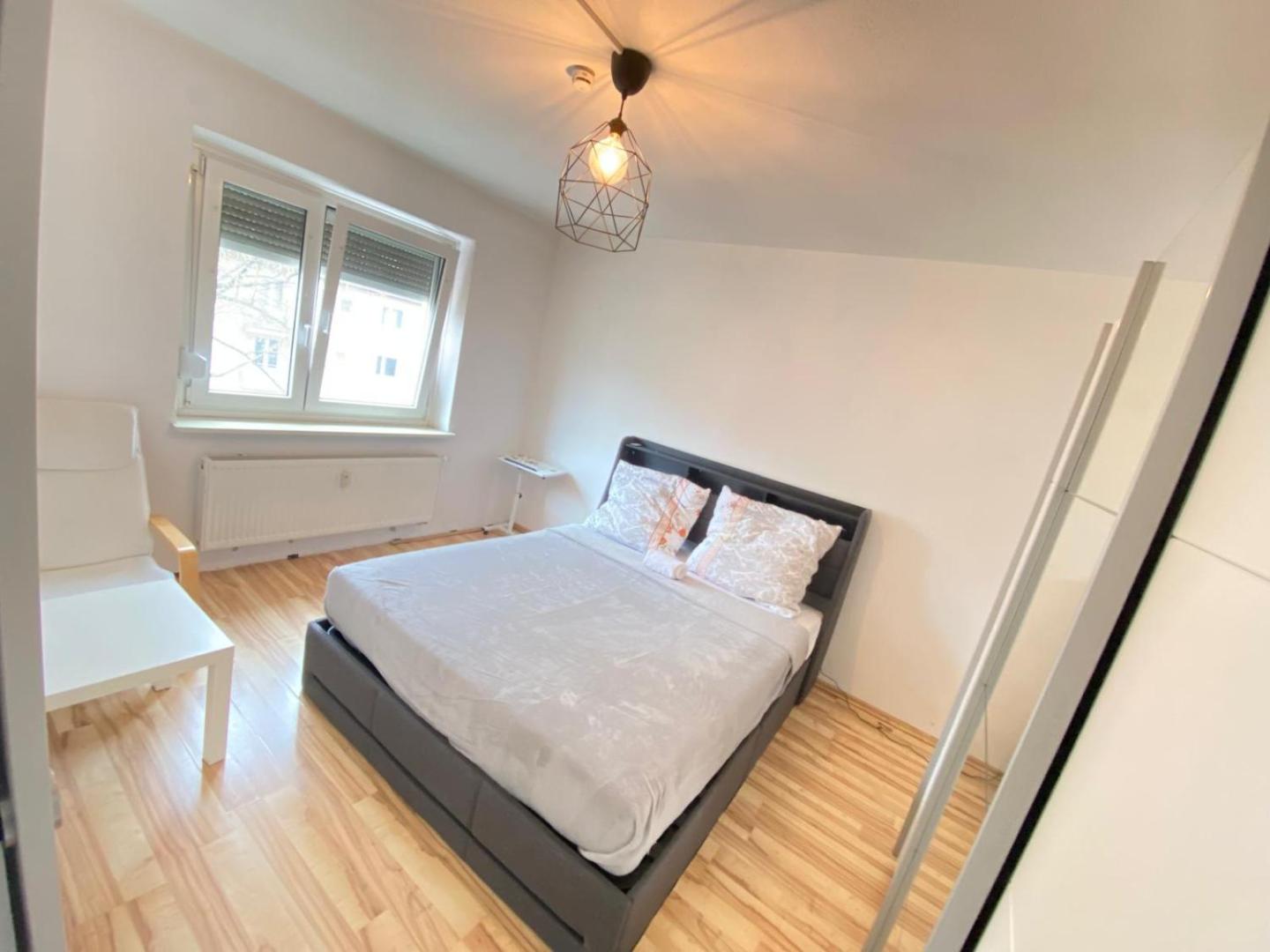 Fotografie 3: Room with Balcony in Neuburg