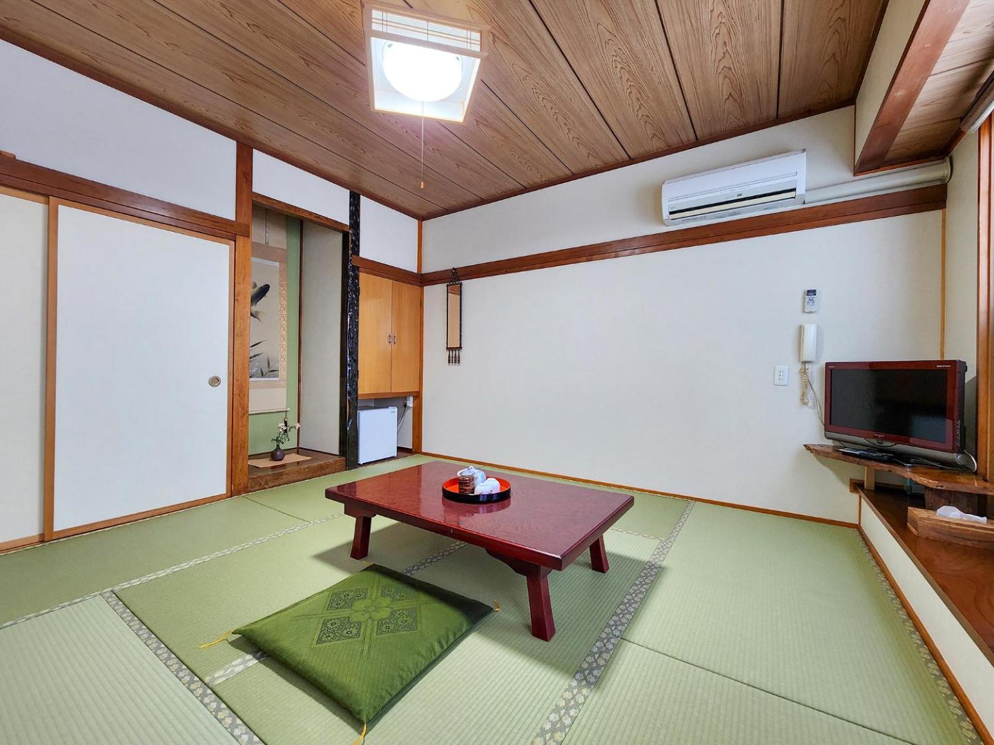 Kuva 8: ビジネス旅館吉川
