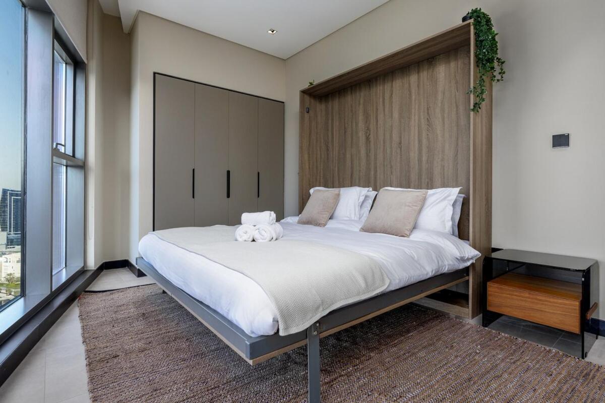 Φωτογραφία 6: Waves - Tranquil Waterfront Living 2B Retreat With Balcony