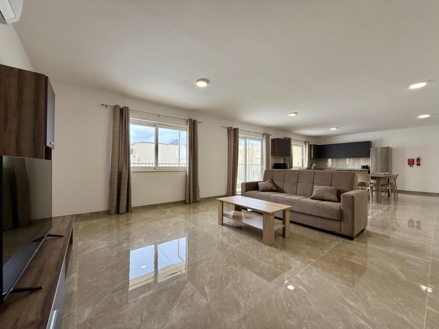 Zdjęcie 3: Spacious & Cosy 3BR Apt with Private Balconies by 360 Estates