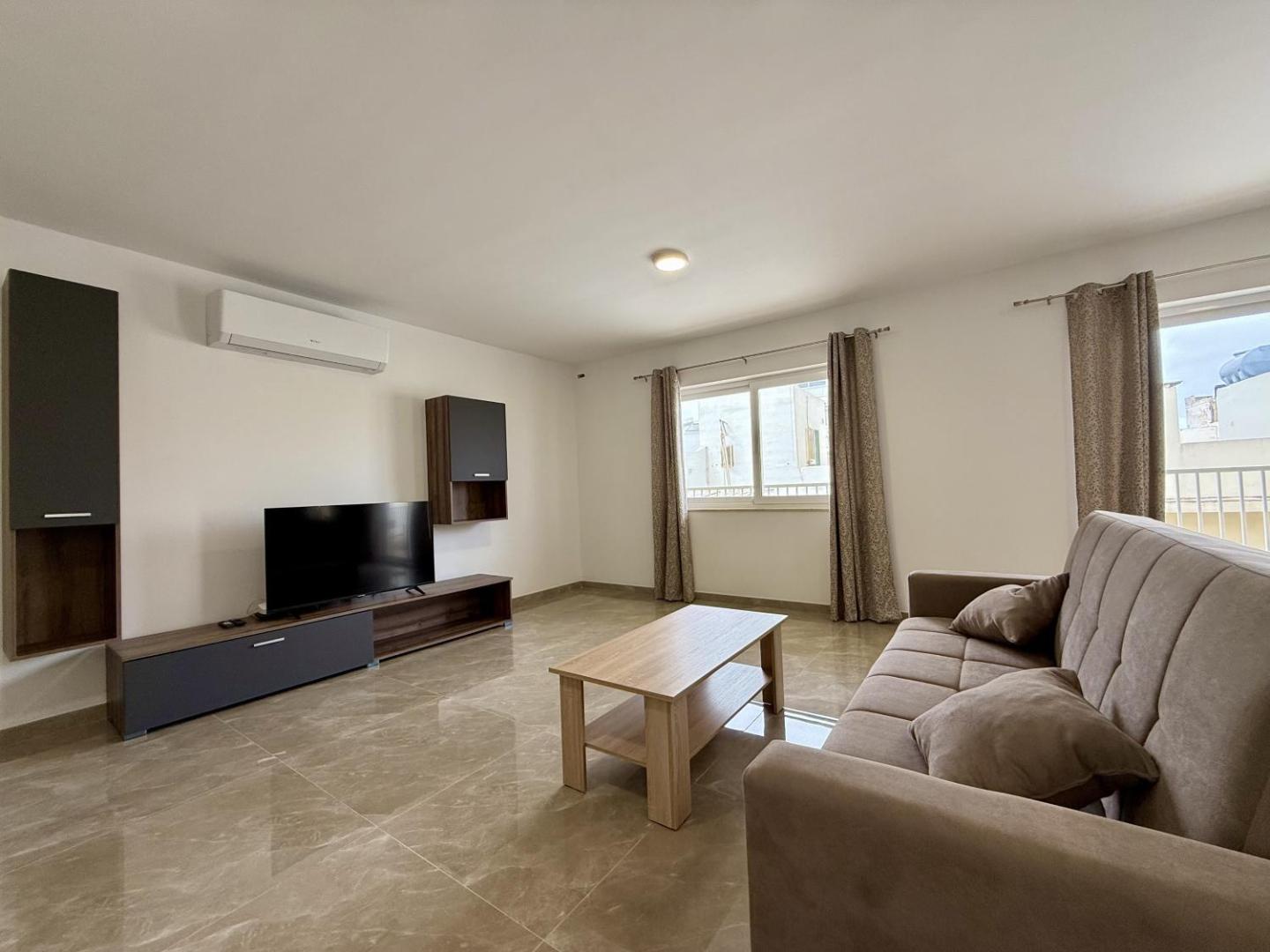 Zdjęcie 2: Spacious & Cosy 3BR Apt with Private Balconies by 360 Estates