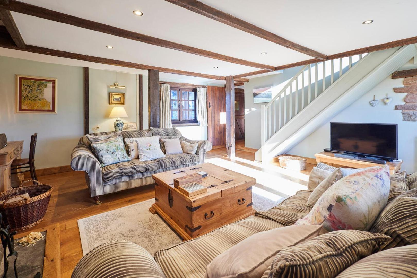 Foto 6: Host & Stay - Tregaer Mill Barn