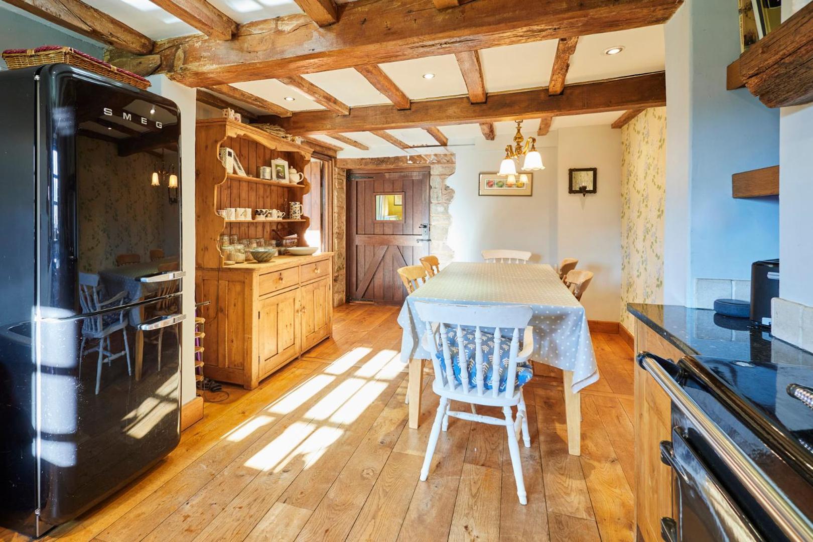 Foto 10: Host & Stay - Tregaer Mill Barn