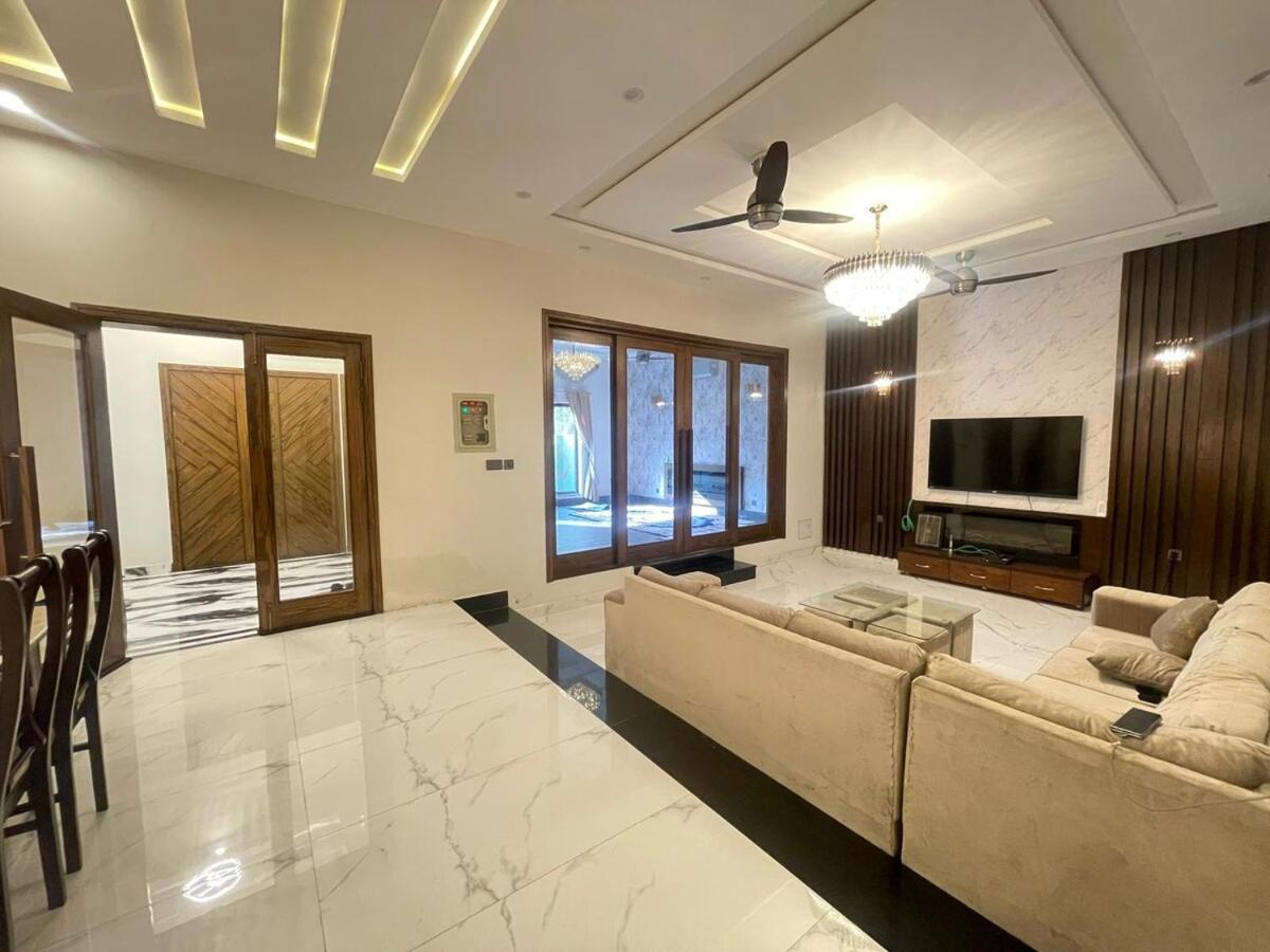 most secure & luxurious house photo 7