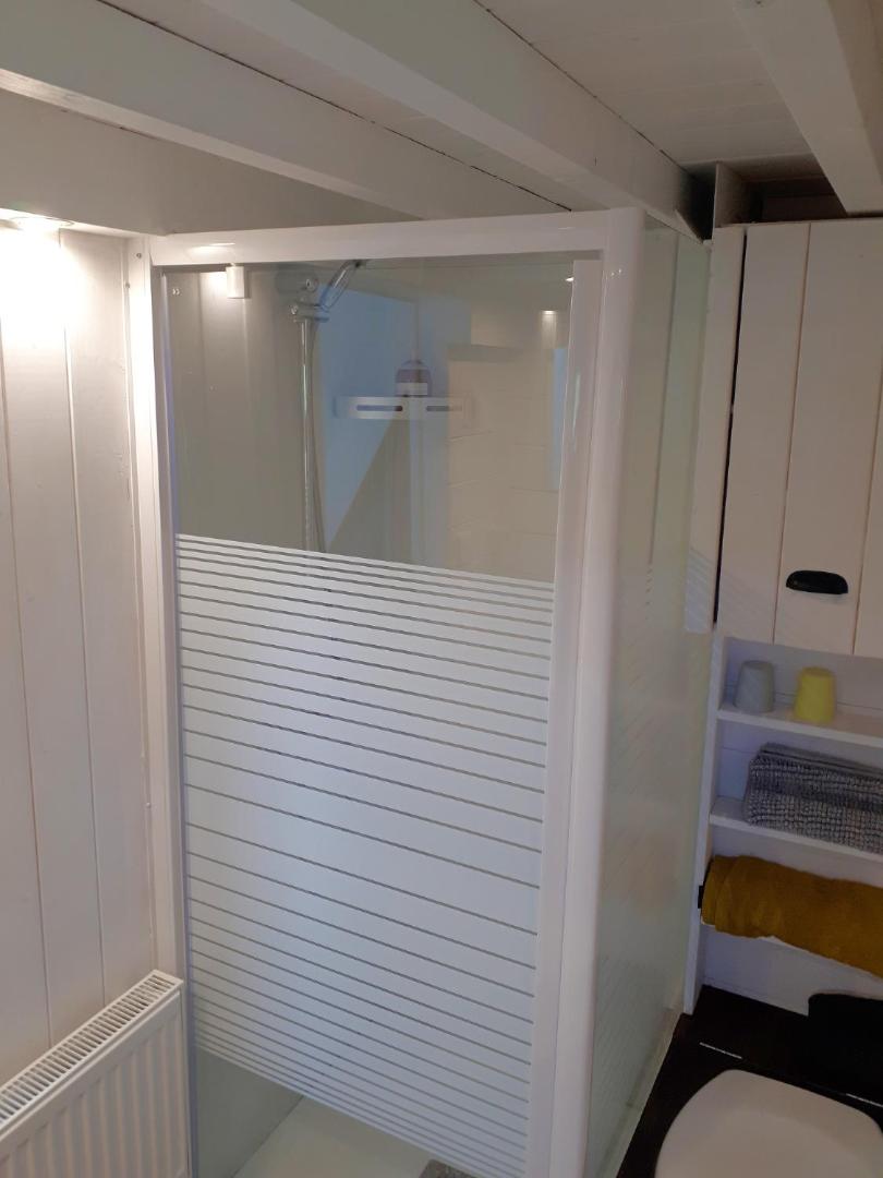 Tiny house, sauna hot tub Gesves Namur Ardennes的照片2