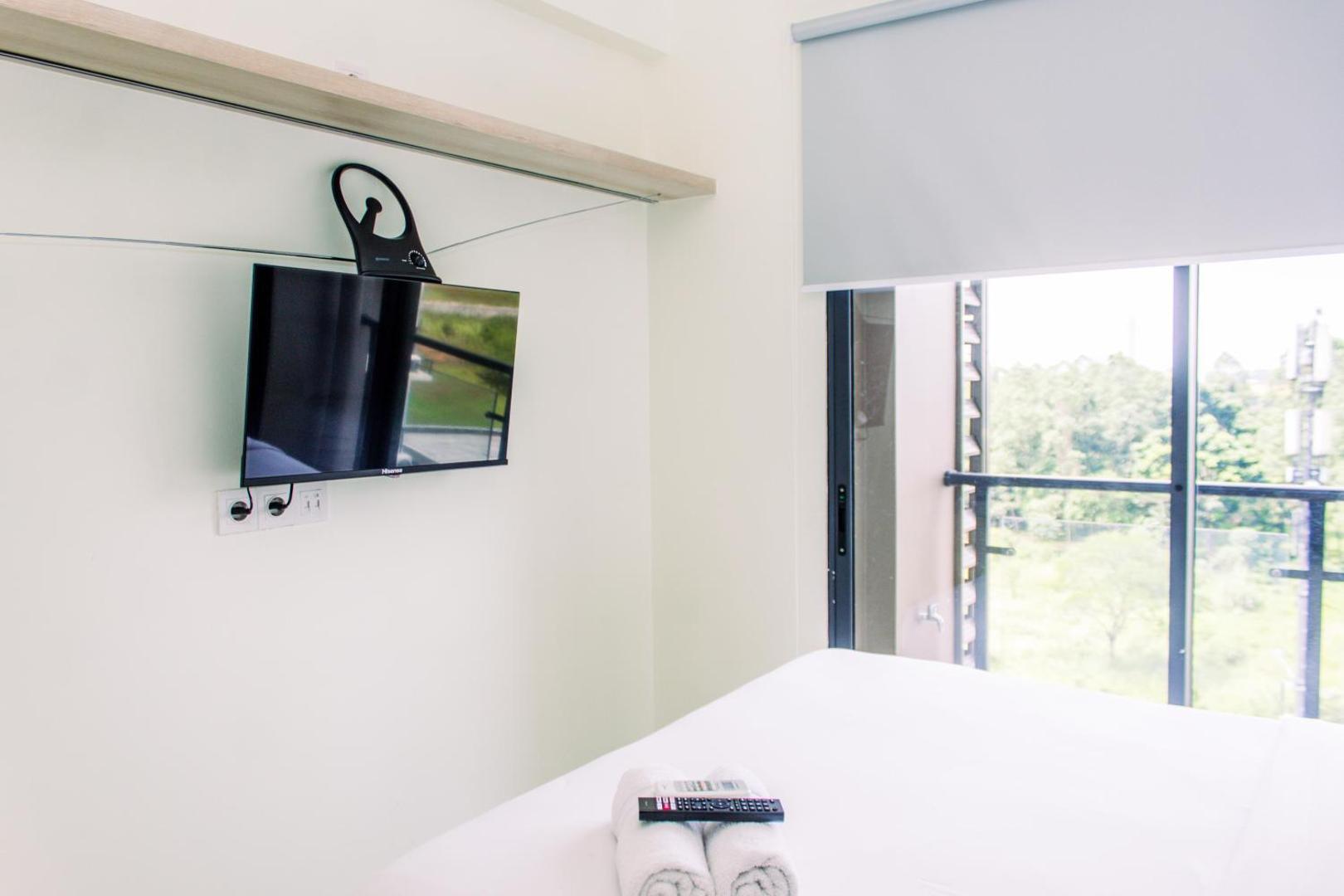 Foto 8: Studio with Cozy Design at Sky House BSD Apartment By Travelio