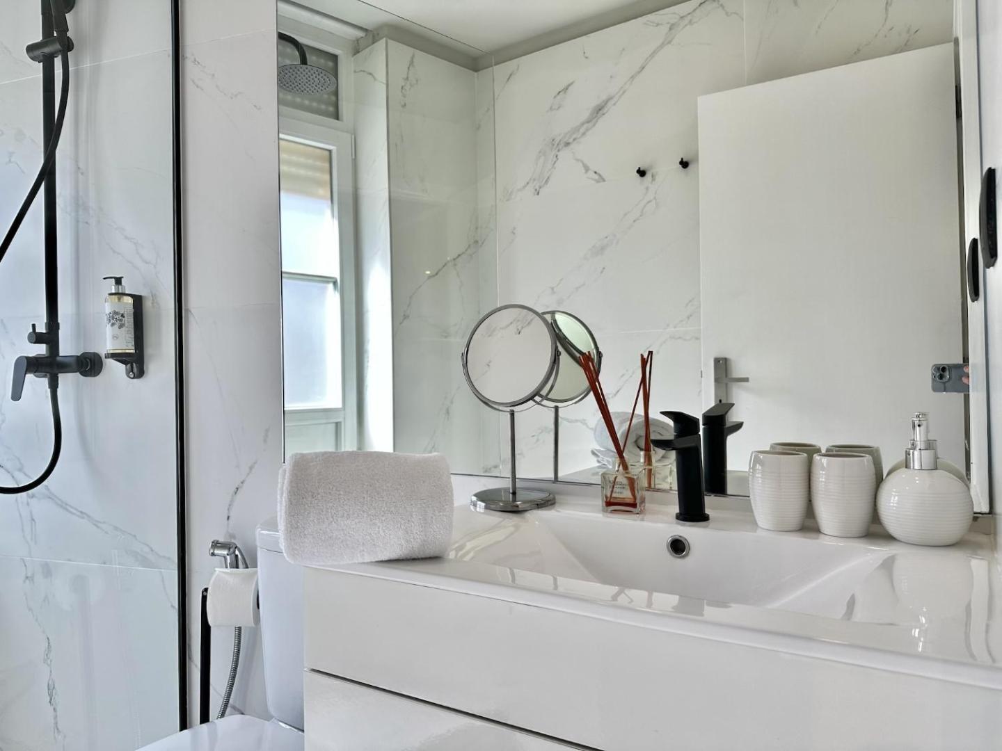 Photo 10 : Compact & Cozy Retreat in Porto s Heart