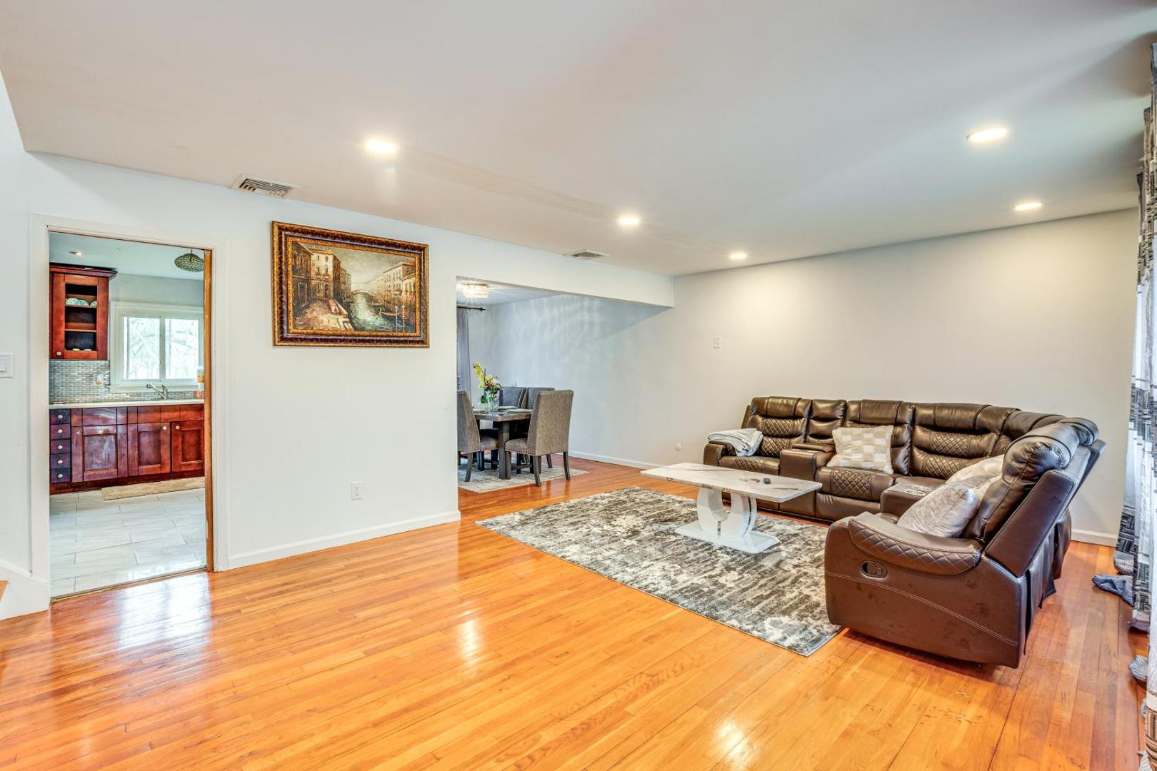 Work, Explore & Relax: Centrally Located Union Gem photo 10