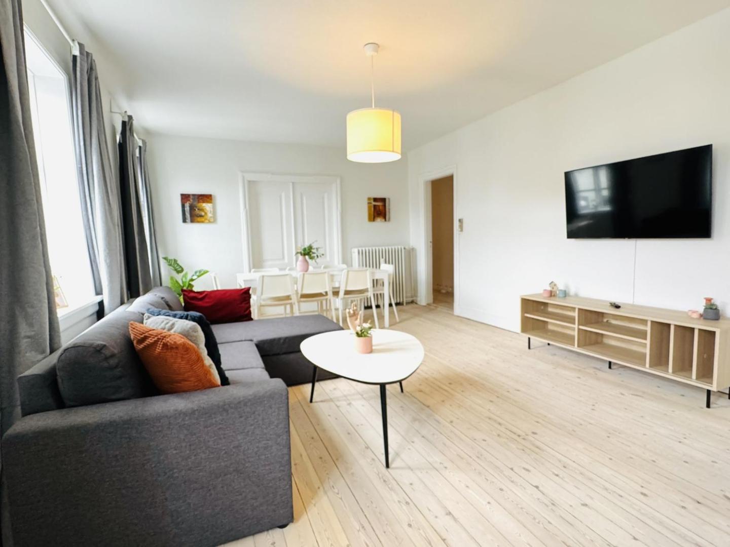 Photo 5 : aday - Pedestrian Beautiful 4 bedroom Apartment
