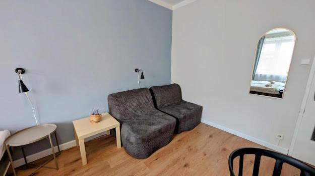 Фотография 4: Flat in Zizkov with free underground parking -501-