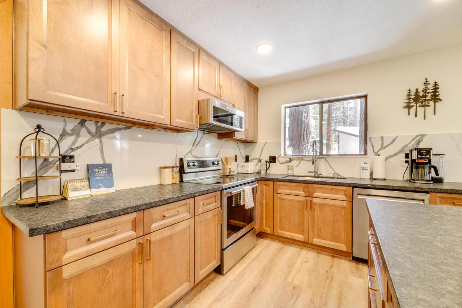 Fotografia 10: Ski, Hike and Fish Cabin with Deck in Soda Springs!