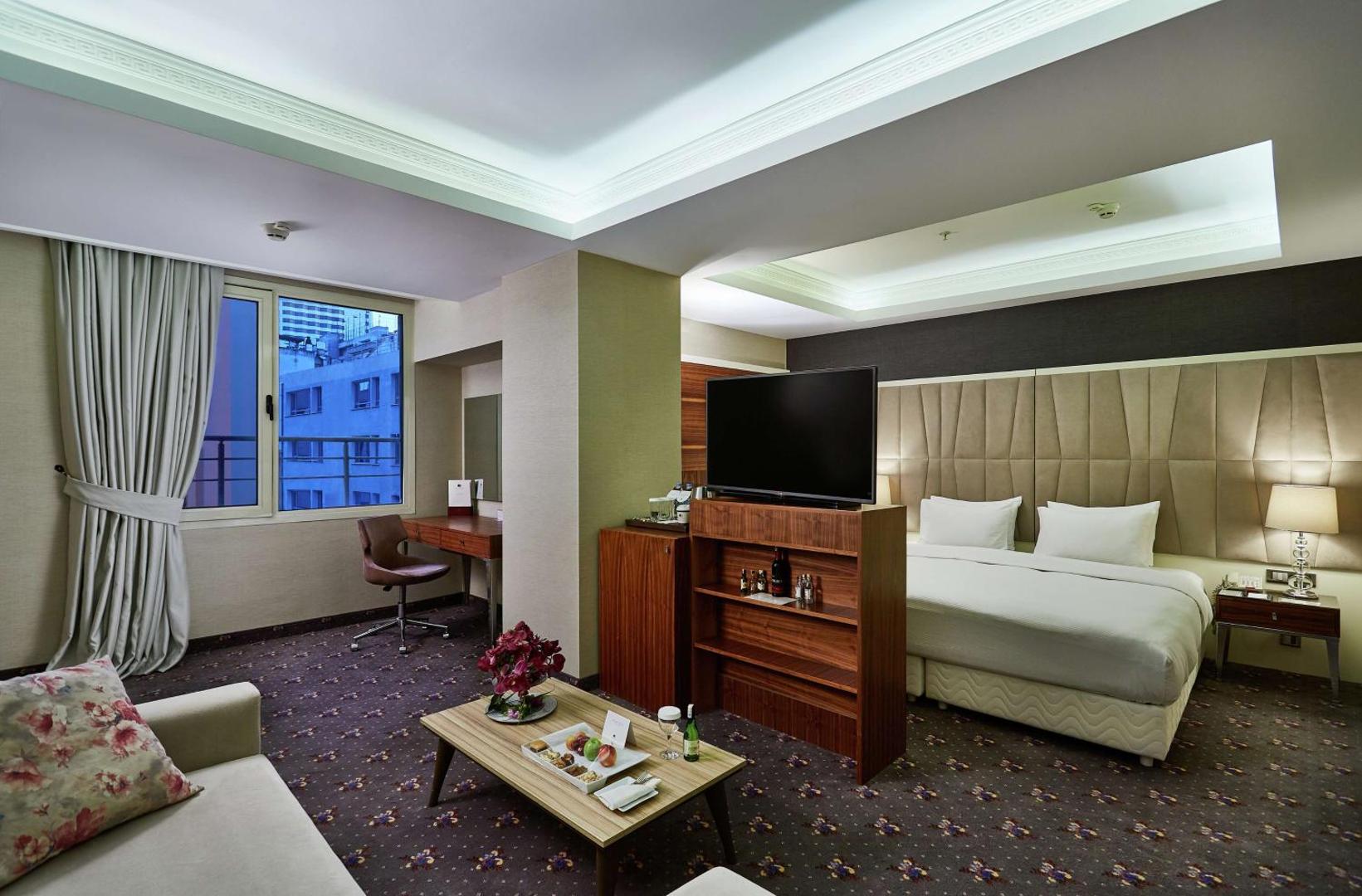 Bild 3: DoubleTree by Hilton Izmir - Alsancak