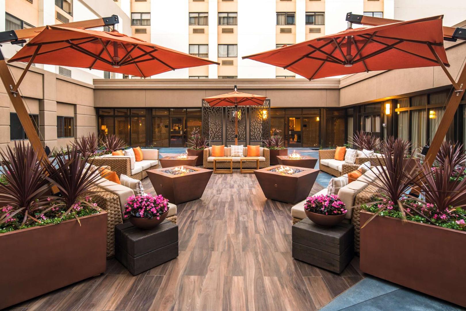 Fotografie 5: DoubleTree by Hilton San Francisco Airport