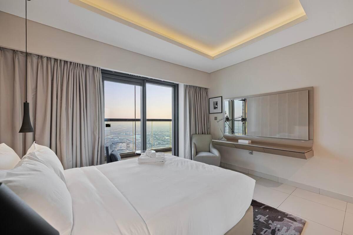 Фотография 9: FiveX - Skyline 2BR at Paramount