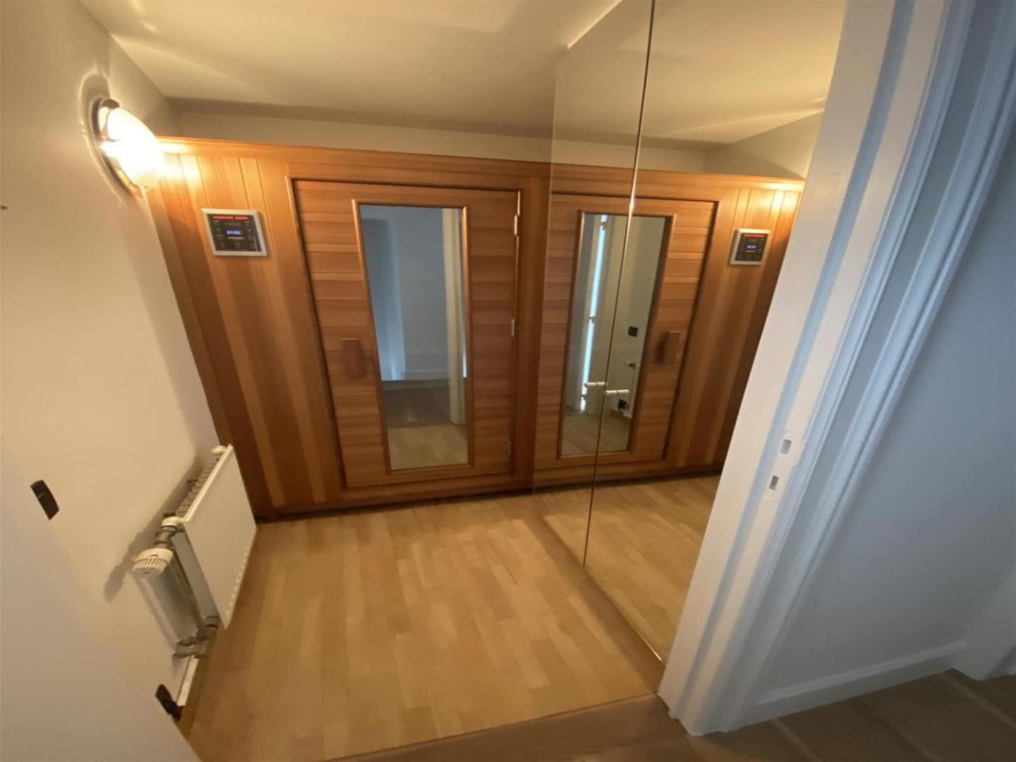 Kuva 8: Duplex in Knokke-Heist near Beach & Casino