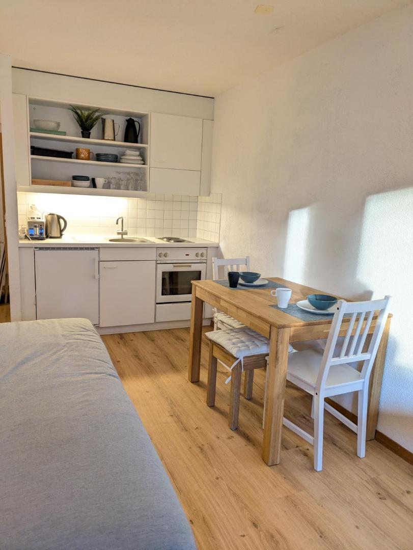 Photo 4 : Studio with balcony, Niesen view & free parking near Interlaken, Thunersee & Blausee