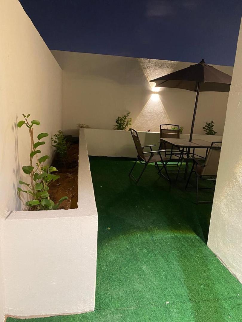 Studio in Al Aqeeq district with outdoor sessionの写真4