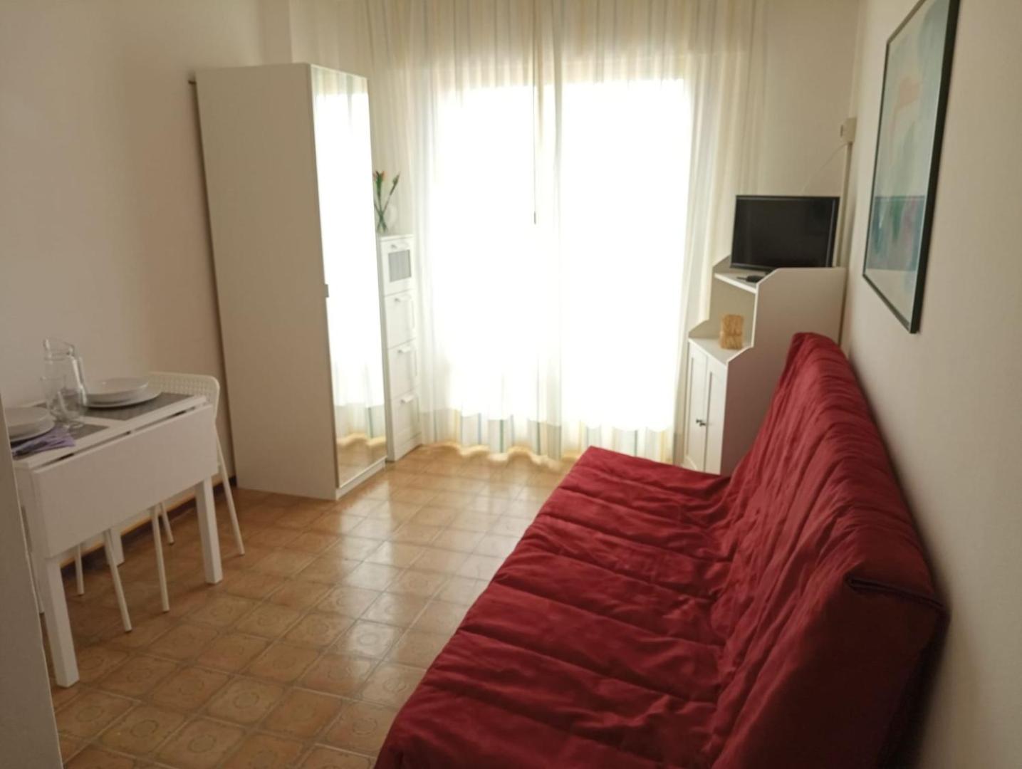 Functional studio flat in a residence in Caorle photo 2