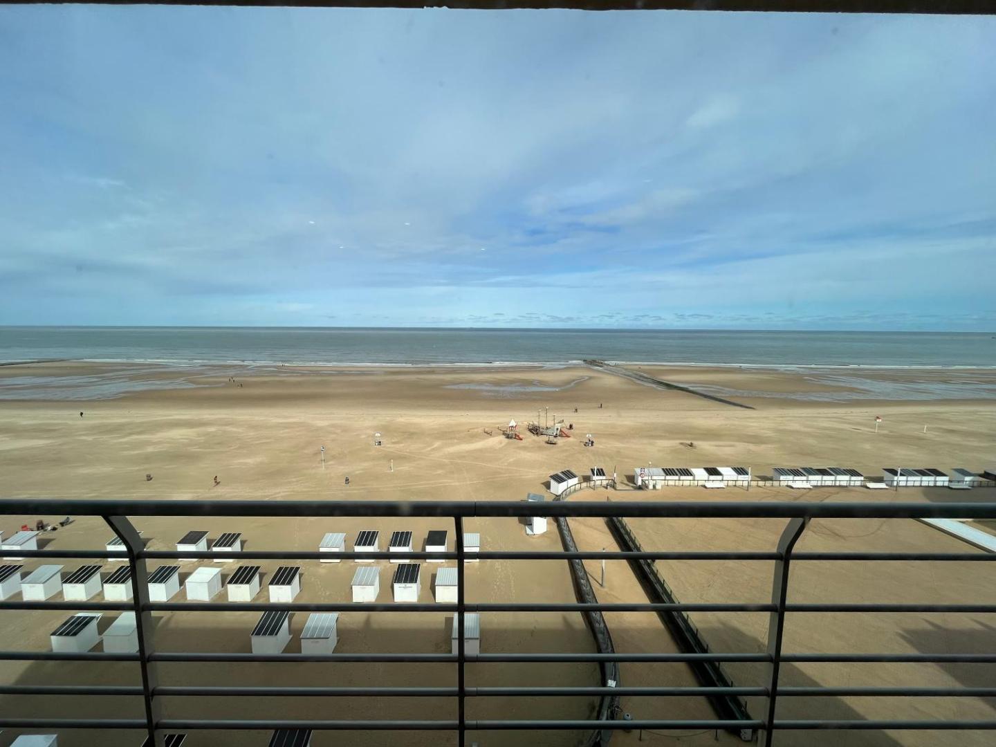 Billede 7: Large studio with direct sea view T88