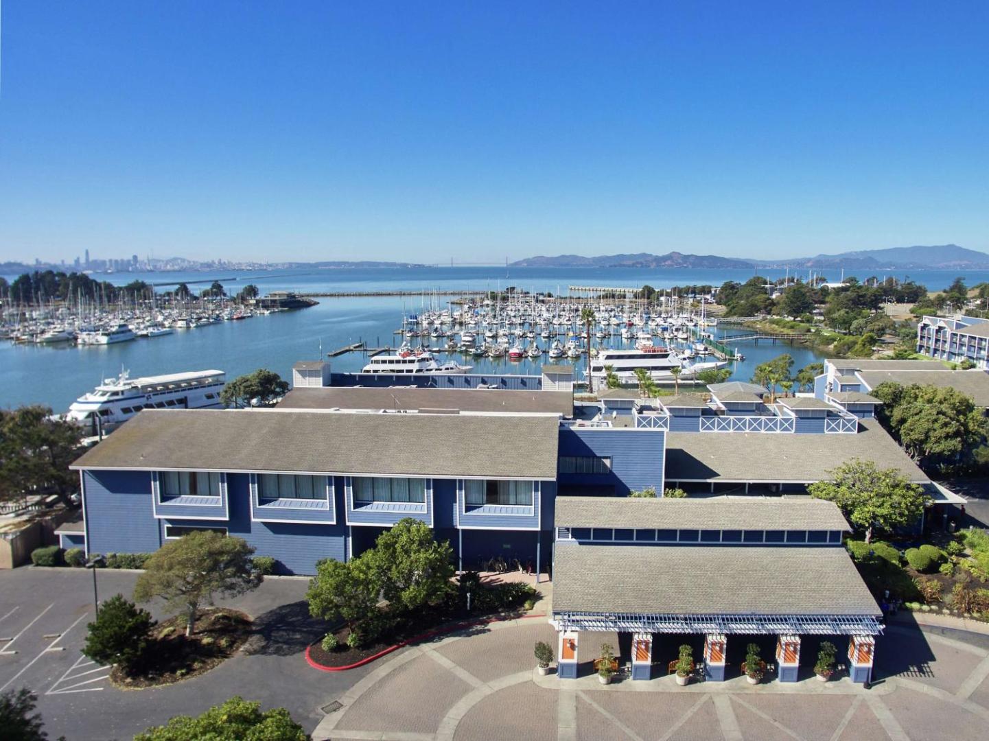 Foto 2: DoubleTree by Hilton Hotel Berkeley Marina