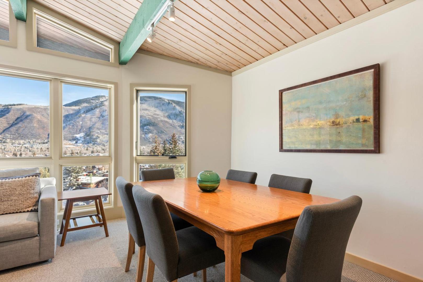 Fotografie 5: Shadow Mountain Unit 19, Charming Ski-In, Ski-Out Condo with Great Views and Pool Access
