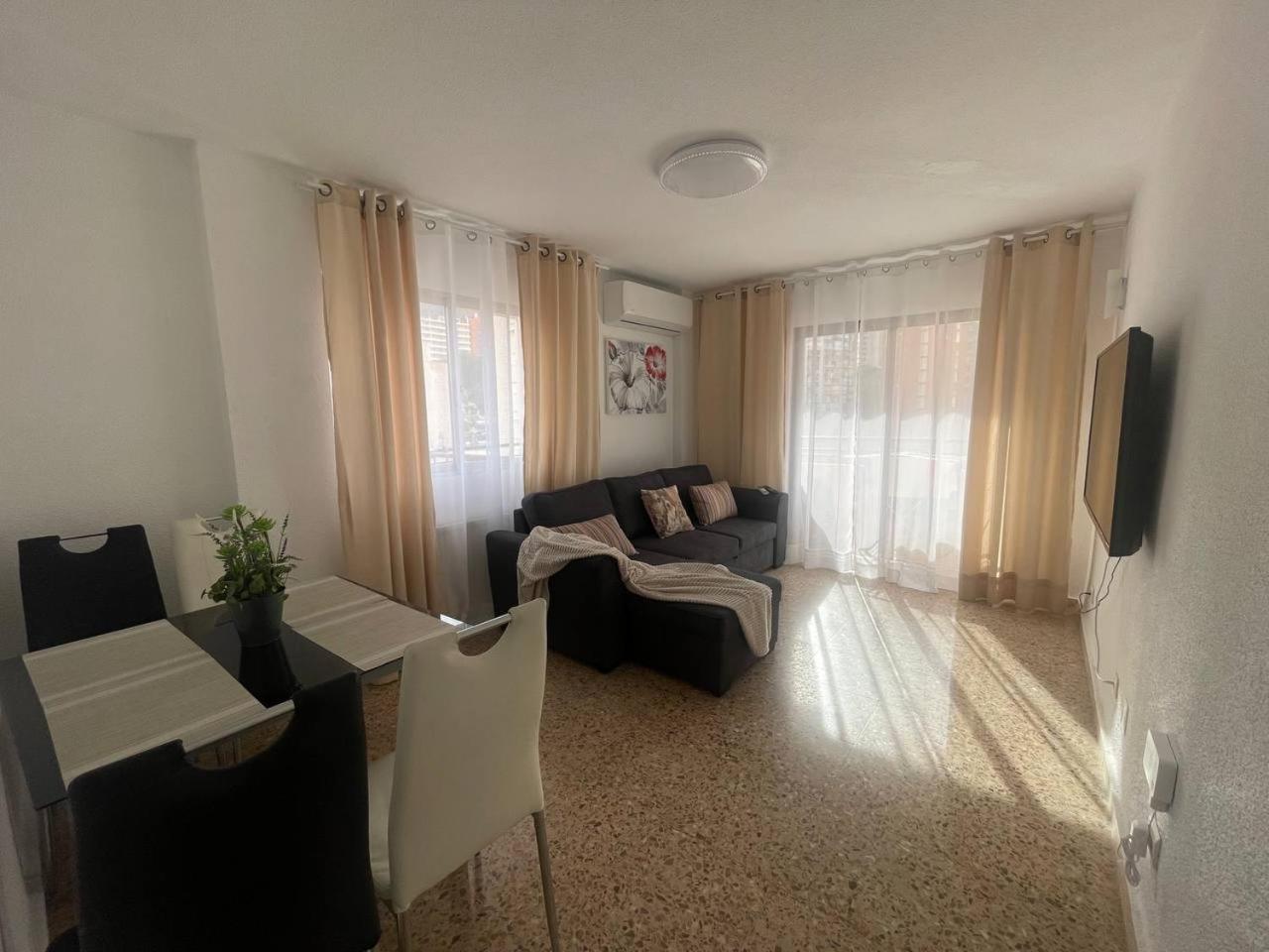Foto 5: Edificio Cadiz Benidorm