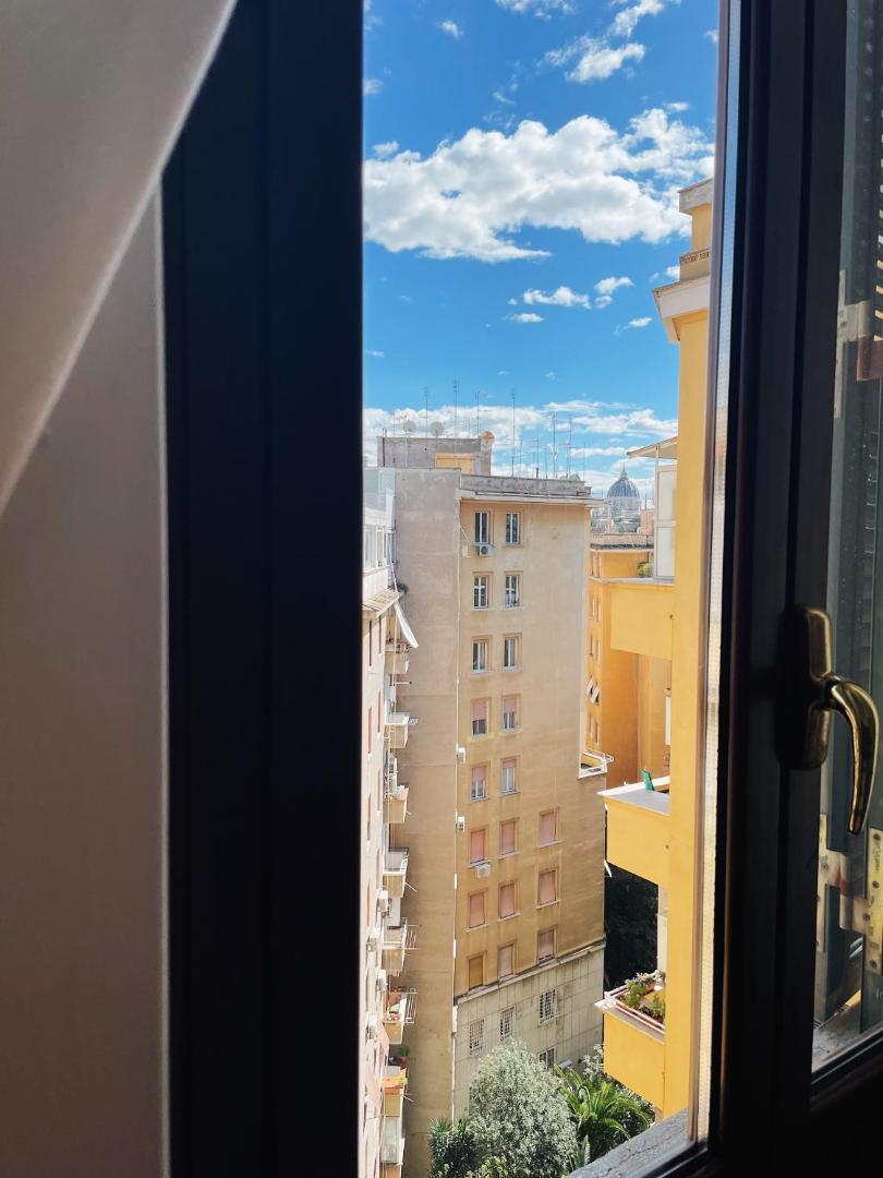 Fotografia 4: Cloud 9 - Roma con la testa tra le nuvole