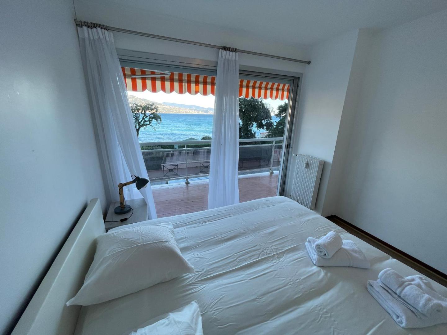 Seafront with private beach access close to Monacoの写真8