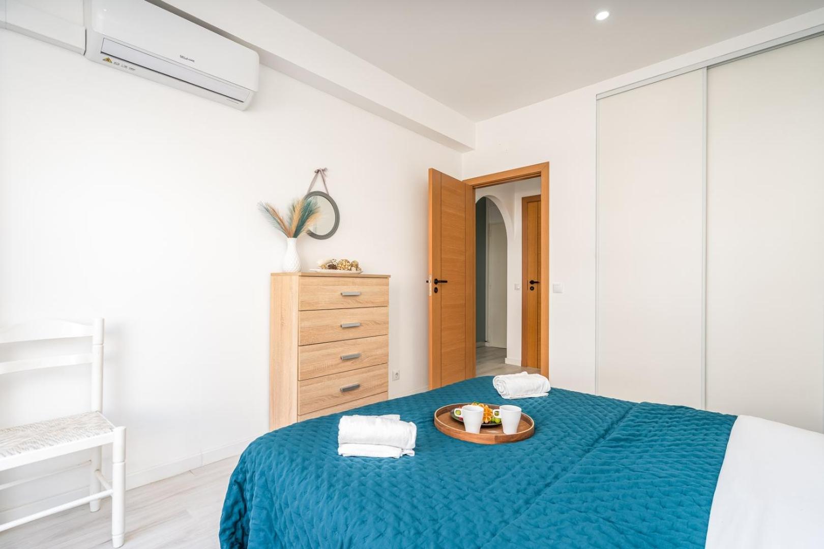Fotografie 7: HostWise – Seaside Escape with Balcony