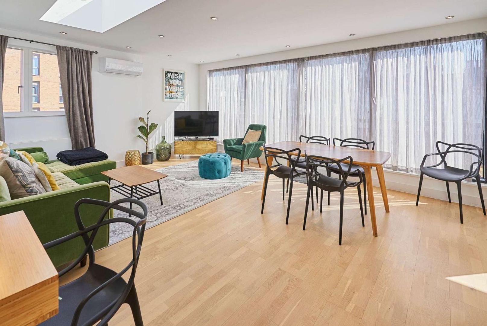 Foto 10: Host & Stay - Palm Penthouse