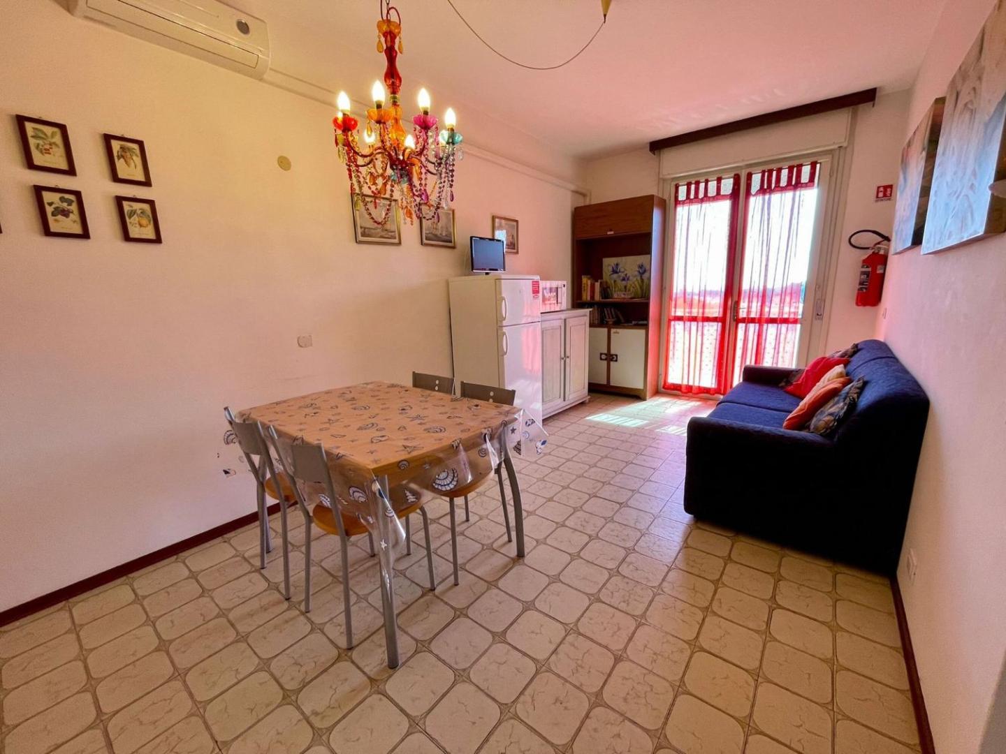 Bild 5: Flat by the sea with a balcony