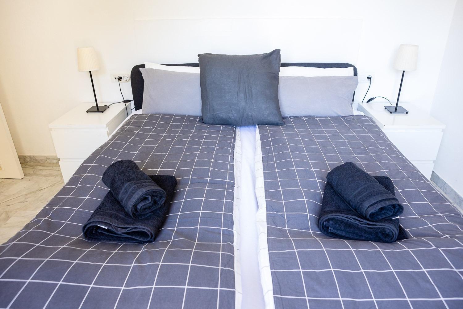 Bilde 5: Apt - Sleeps 4 - Pool - Pet friendly - Parking