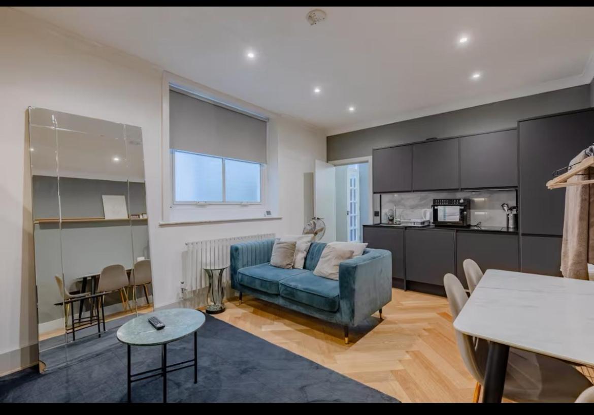 Zdjęcie 4: Sleek Flat in the Heart of Earls Court