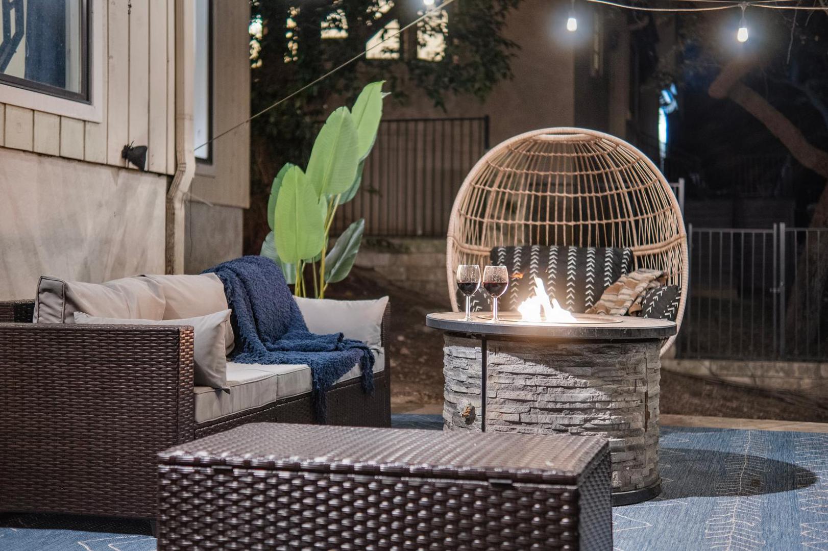 Large Deck & Firepit - Lake Austin Treehouseの写真10