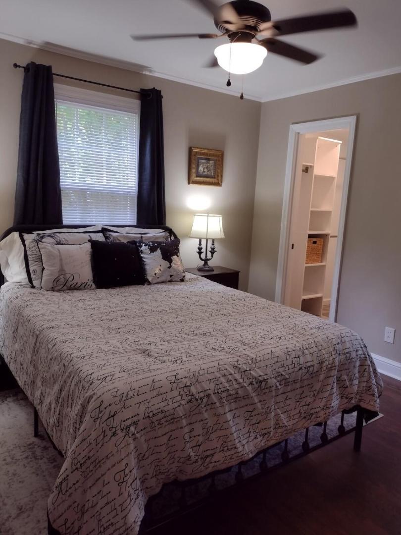 Foto 4: Charming, Cozy Cottage Near Downtown New Bern
