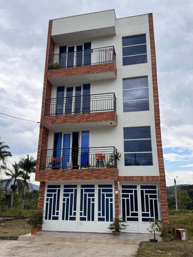 Bild 3: Edificio el Roble