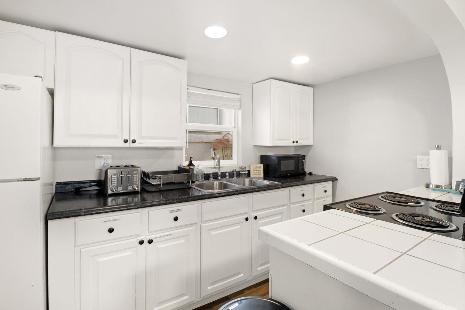 Billede 9: Charming, Historic! Walking Distance to Town!