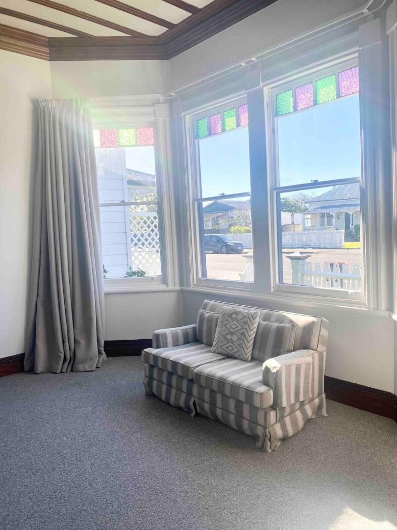 Bilde 3: Big, beautiful villa - central Napier