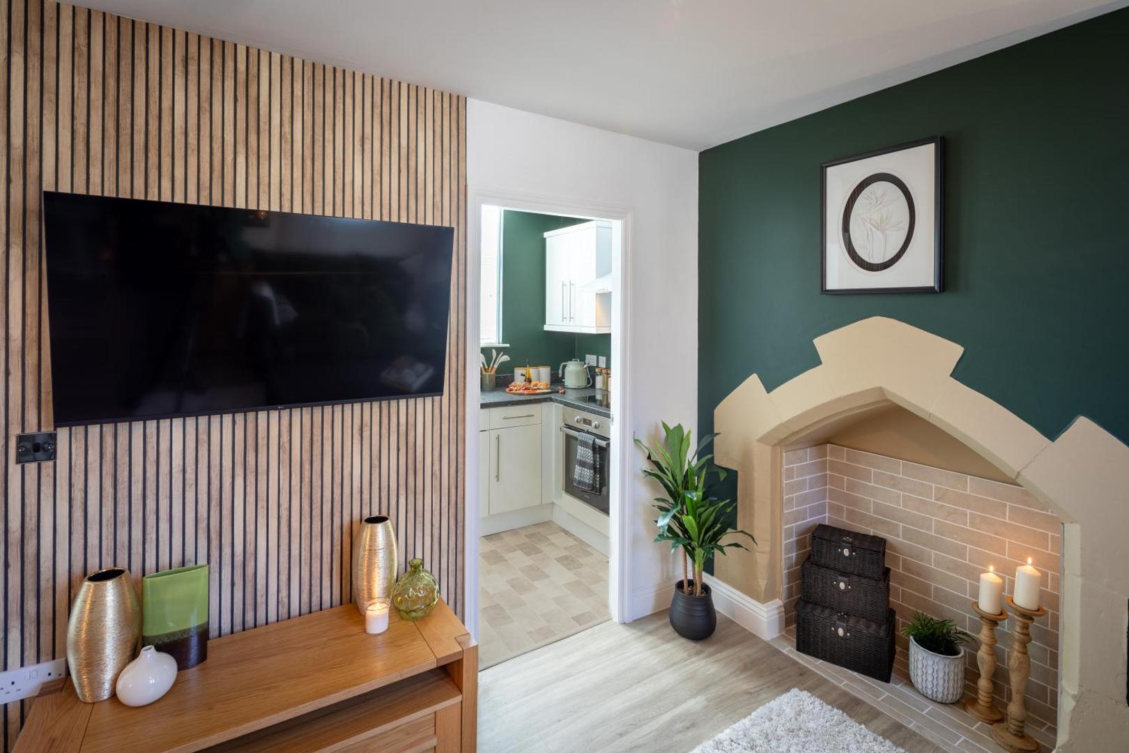 Foto 4: Character, Comfort and Convenience, No 5 Rosedene Mews