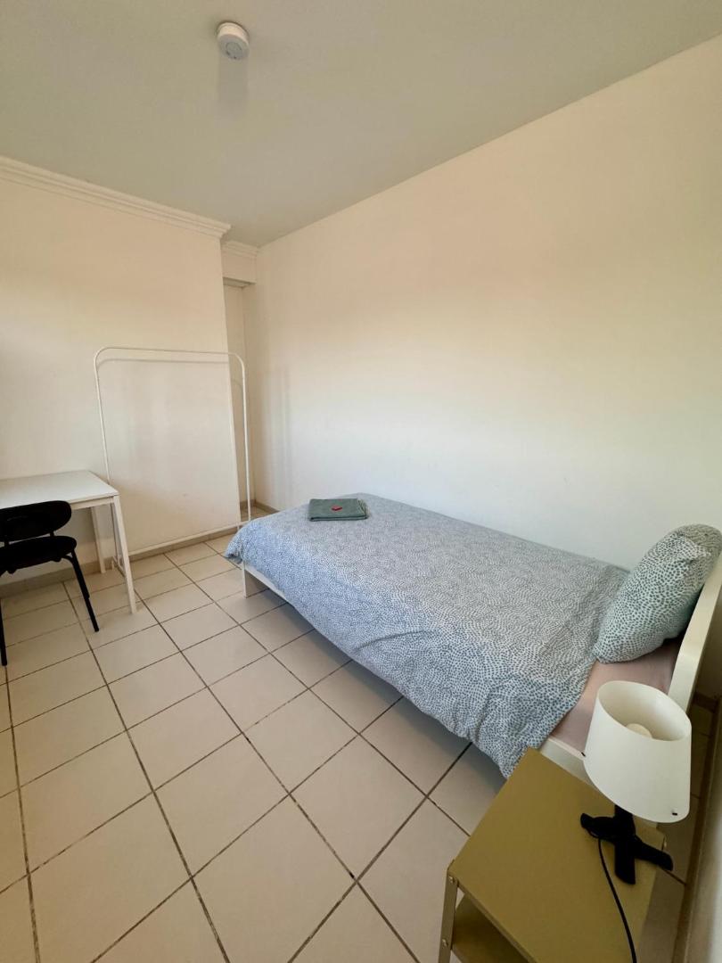 Foto 6: Smart & Cheap Stay for 1 person