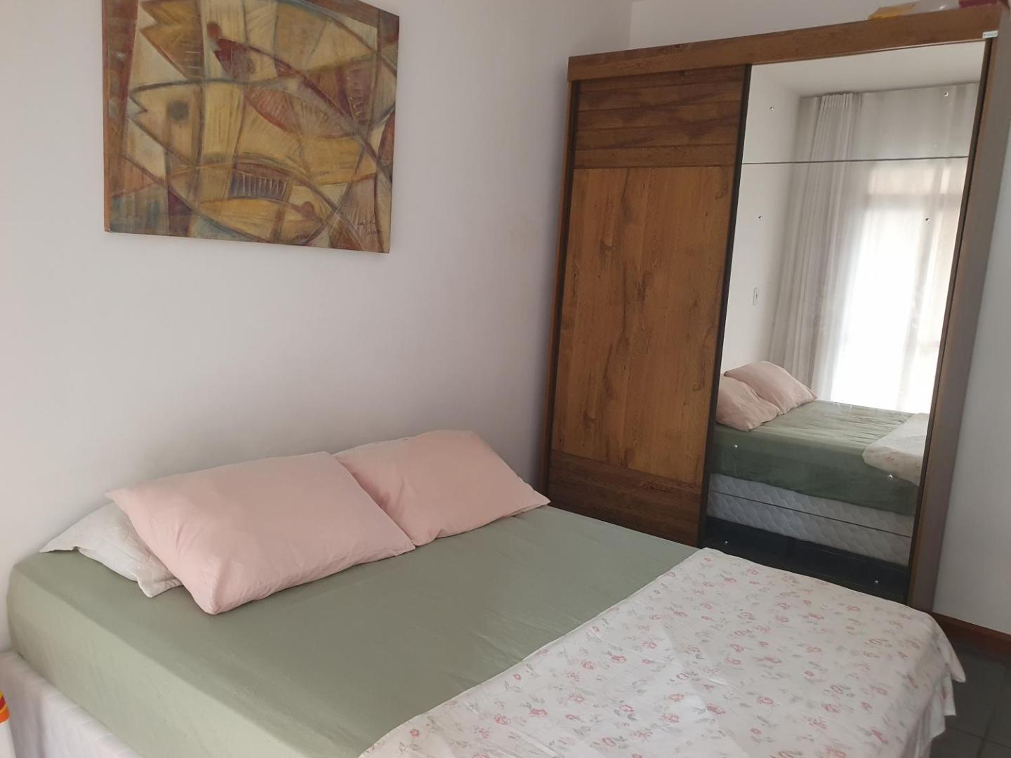 Apt Quarto, sala, varanda, Praia do morro à 150mtrsの写真5