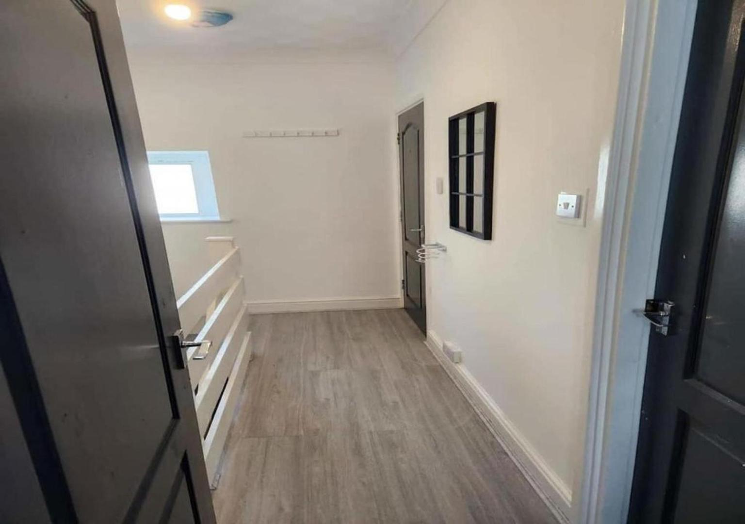 Photo 7 : Bridgend Bliss 1 Bed Apartment
