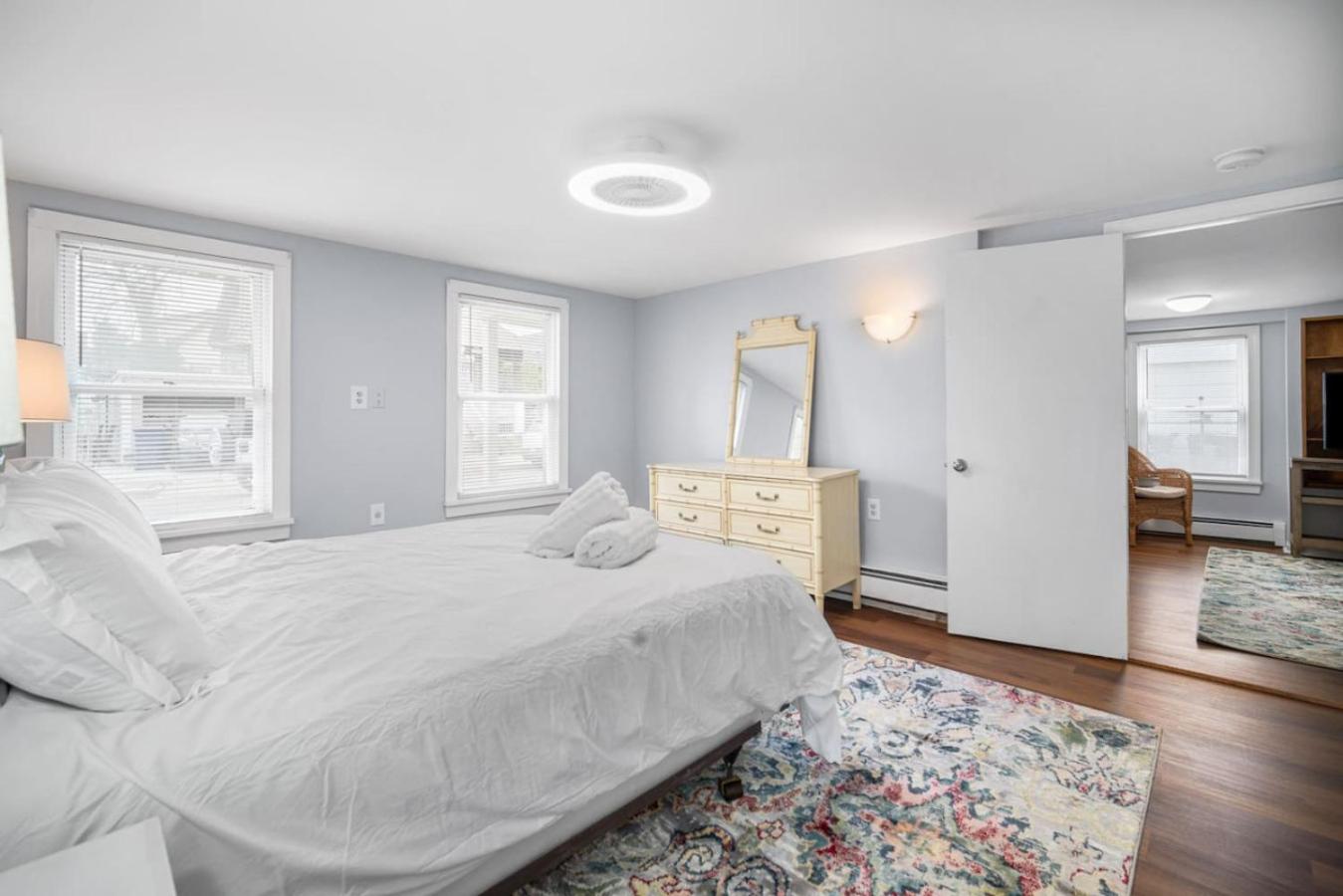 Bilde 9: 3BR Basic Beach - 1 block to Bay
