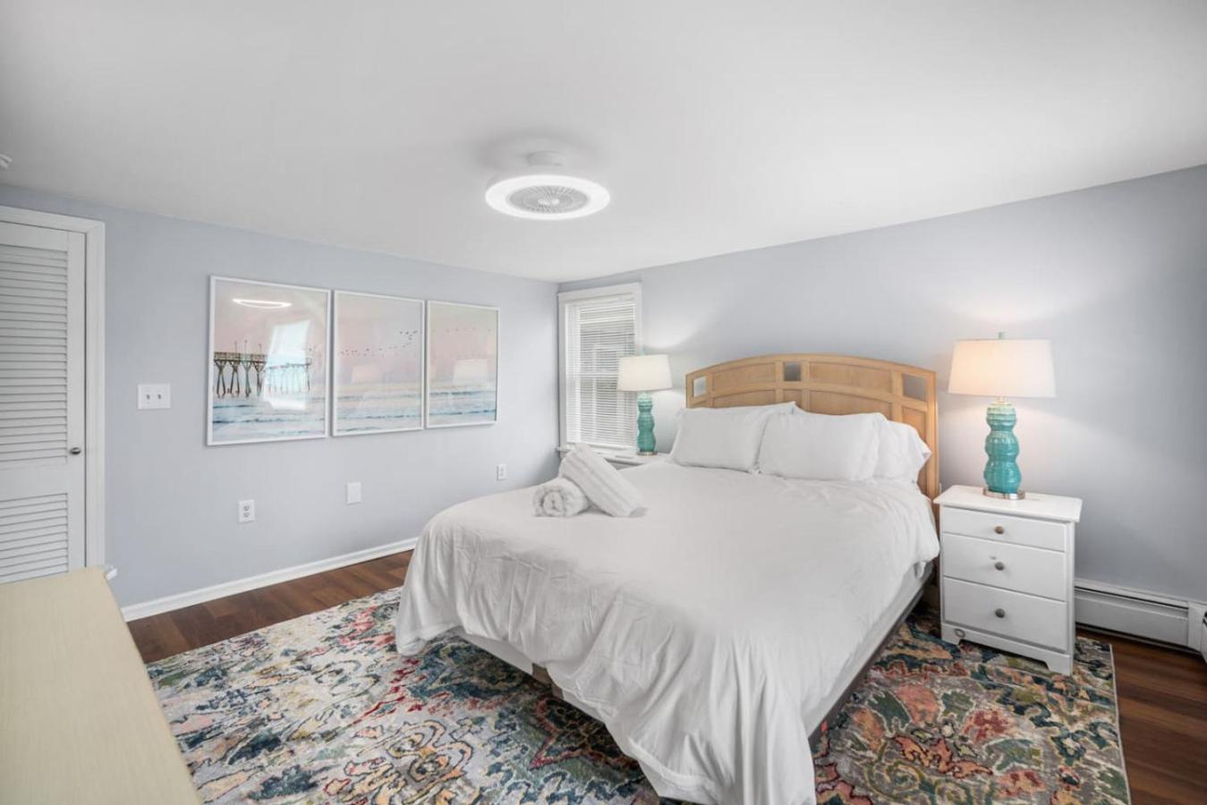Bilde 10: 3BR Basic Beach - 1 block to Bay