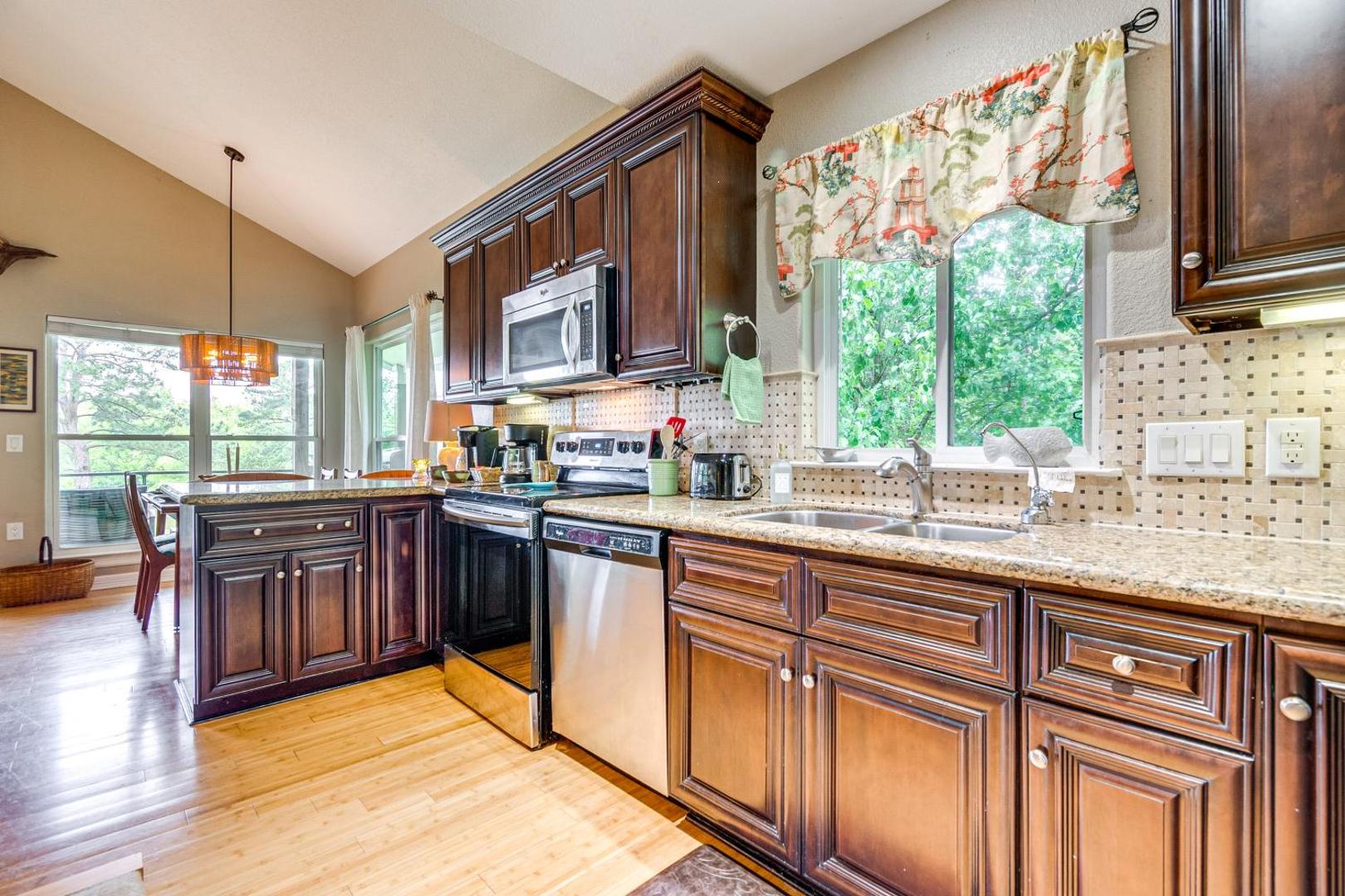 Foto 9: Views, Sunsets & Wildlife: Waterfront Gem in Texas