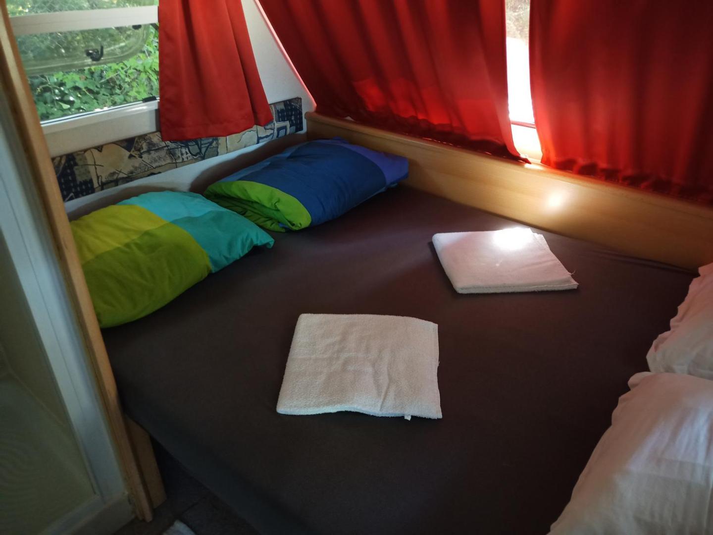Foto 6: Къмпинг - Бунгала НЕСТИНАРКА, Царево Camping - Bunglalows NESTINARKA, Tzarevo