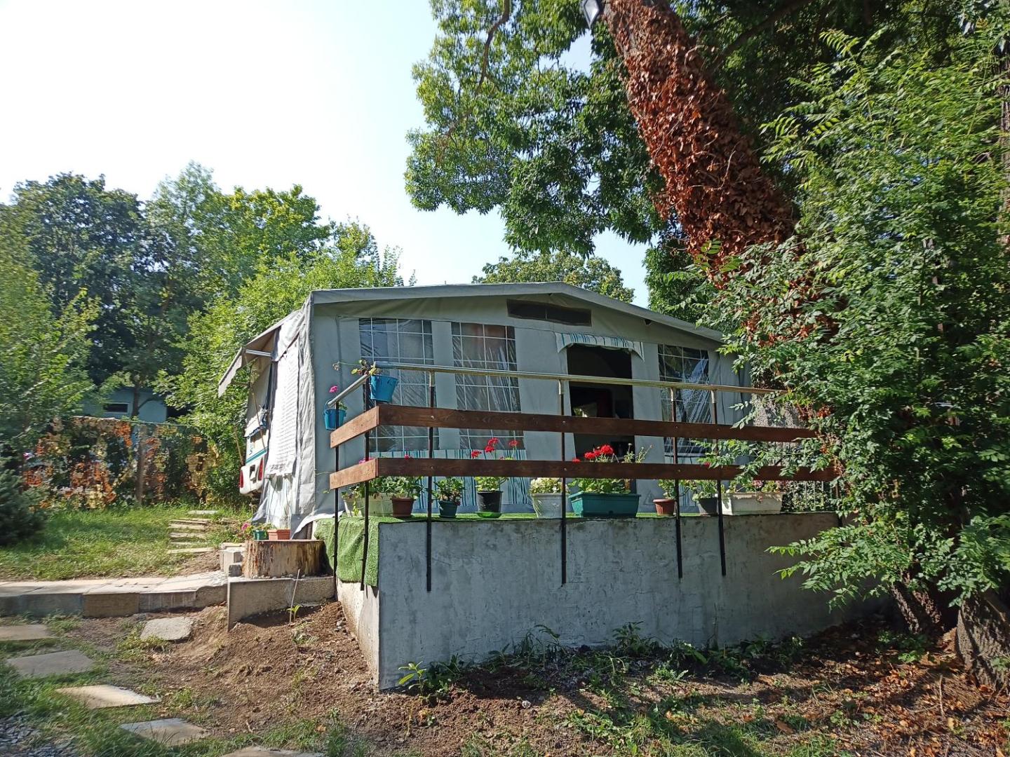Foto 10: Къмпинг - Бунгала НЕСТИНАРКА, Царево Camping - Bunglalows NESTINARKA, Tzarevo