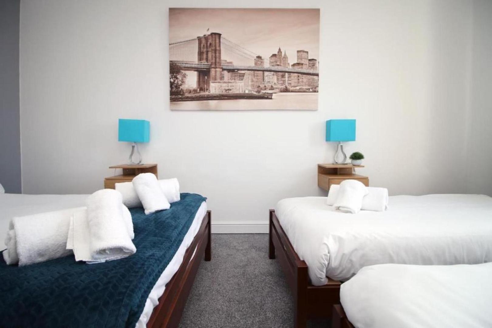 Kuva 10: 2 Bed Flat - Sleeps 6 - Parking - Wifi