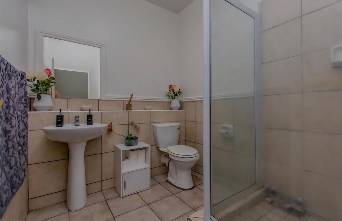 Foto 4: 2bed in sandton city