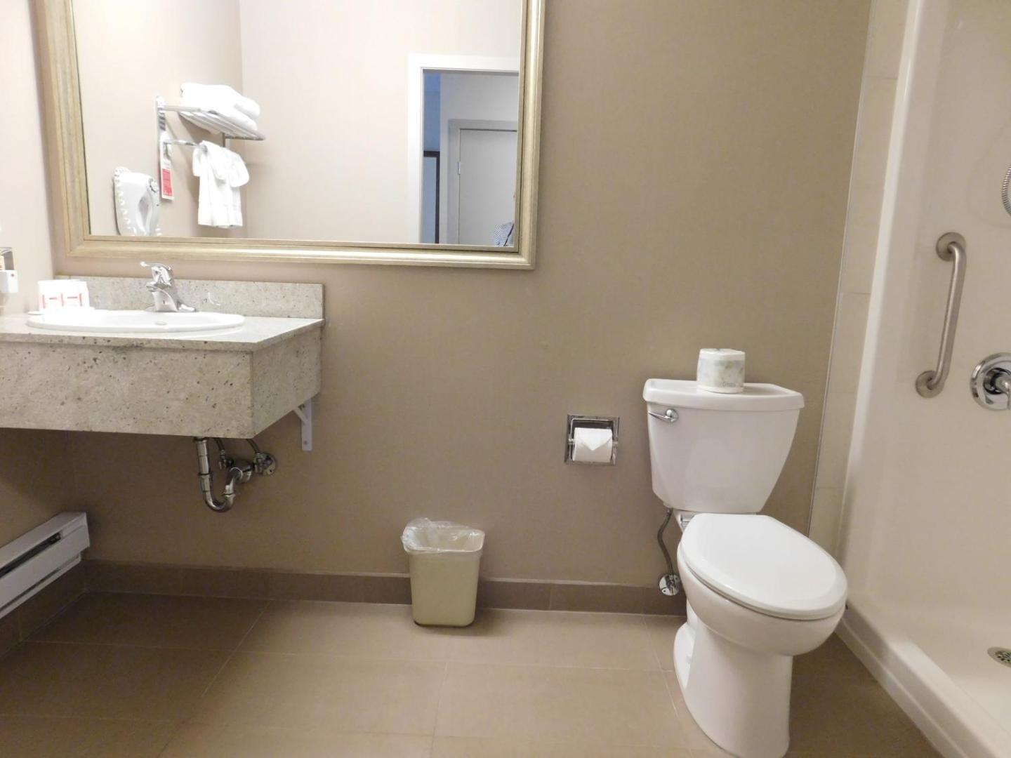 Bilde 3: Ramada by Wyndham Kamloops